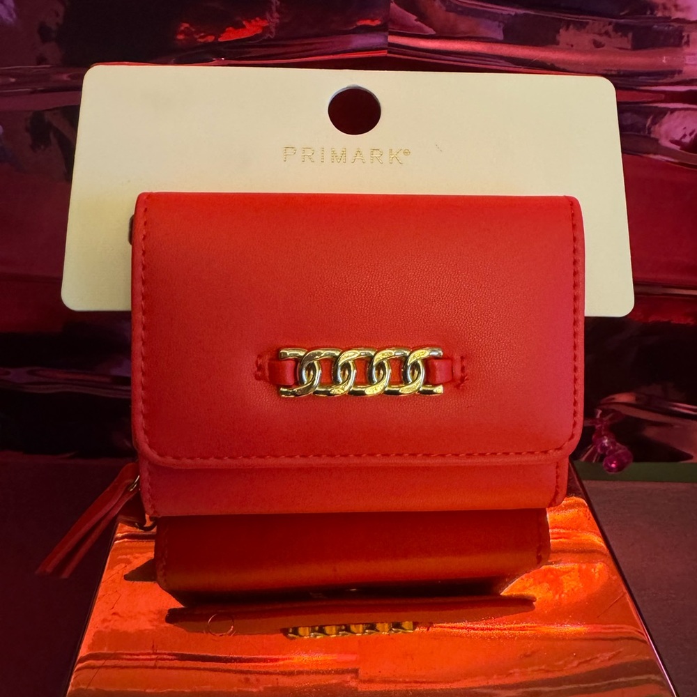 Primark Vibrant Red Accessory